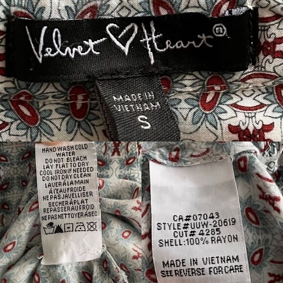 (SOLD) VELVET HEART Printed Button Front Long Sleeve Shirt With Roll Sleeves S - Picture 7 of 7